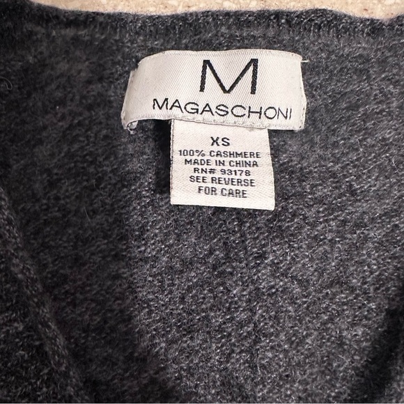 M MAGASCHONI 100% Cashmere Sweater Gray XS Tunic High Low Loose Fit V-Neck EUC - Picture 2 of 16